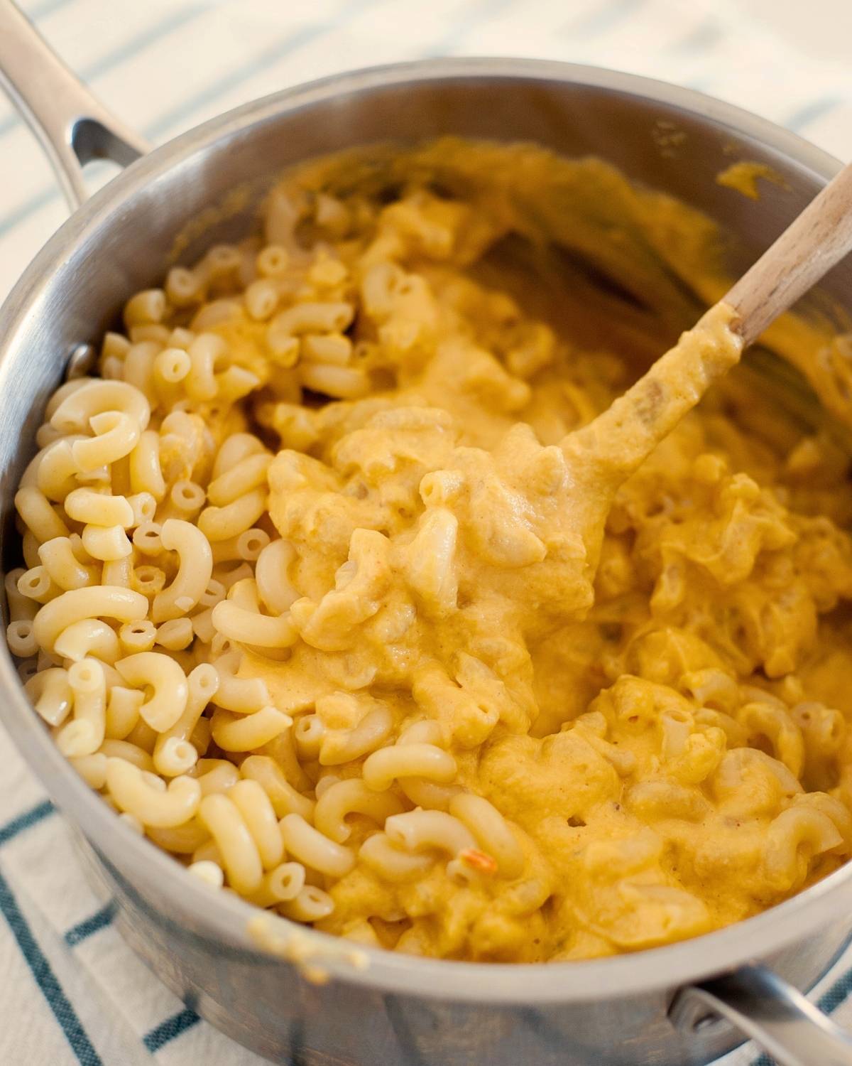 a pot of cheddar mac and cheese
