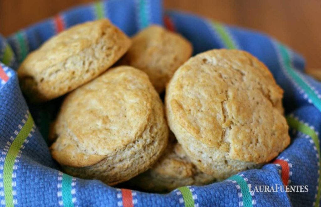 Easy Whole Wheat Biscuits (Beginner Friendly) Laura Fuentes