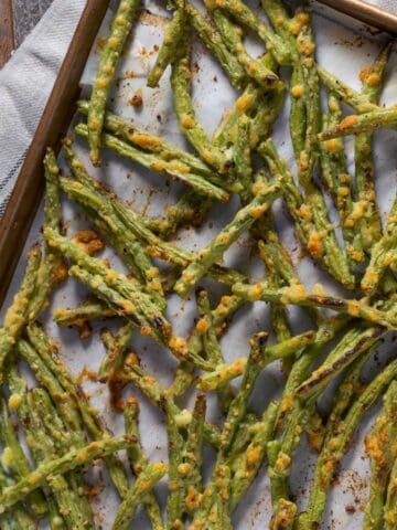roasted Parmesan green beans in a baking sheet