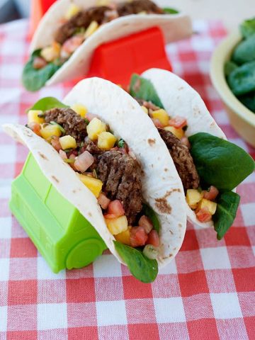delicious breakfast tacos with turkey sausage, fresh pineapple salsa, and spinach that only take 45 seconds to make! A super delicious quick breakfast idea