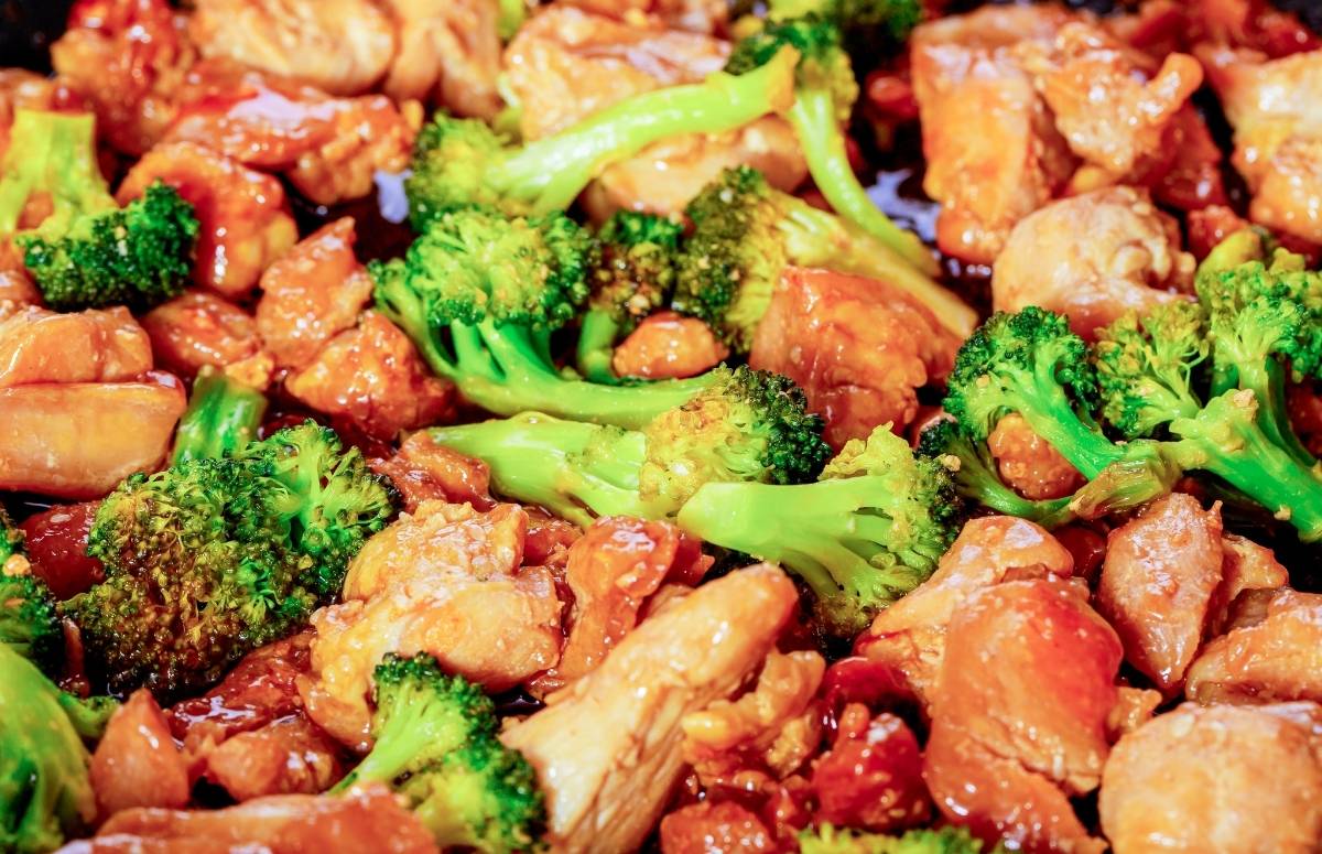 close up of chicken broccoli stir fry