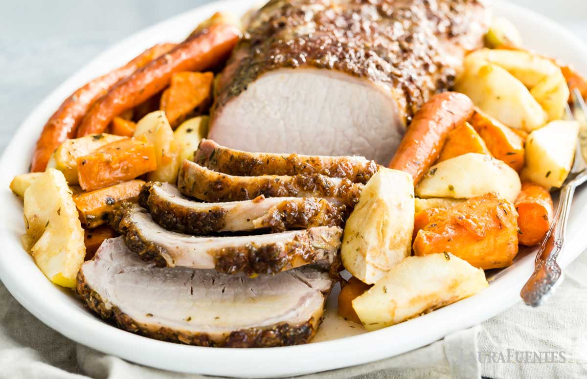 baked pork loin roast with sweet potatoes and carrots
