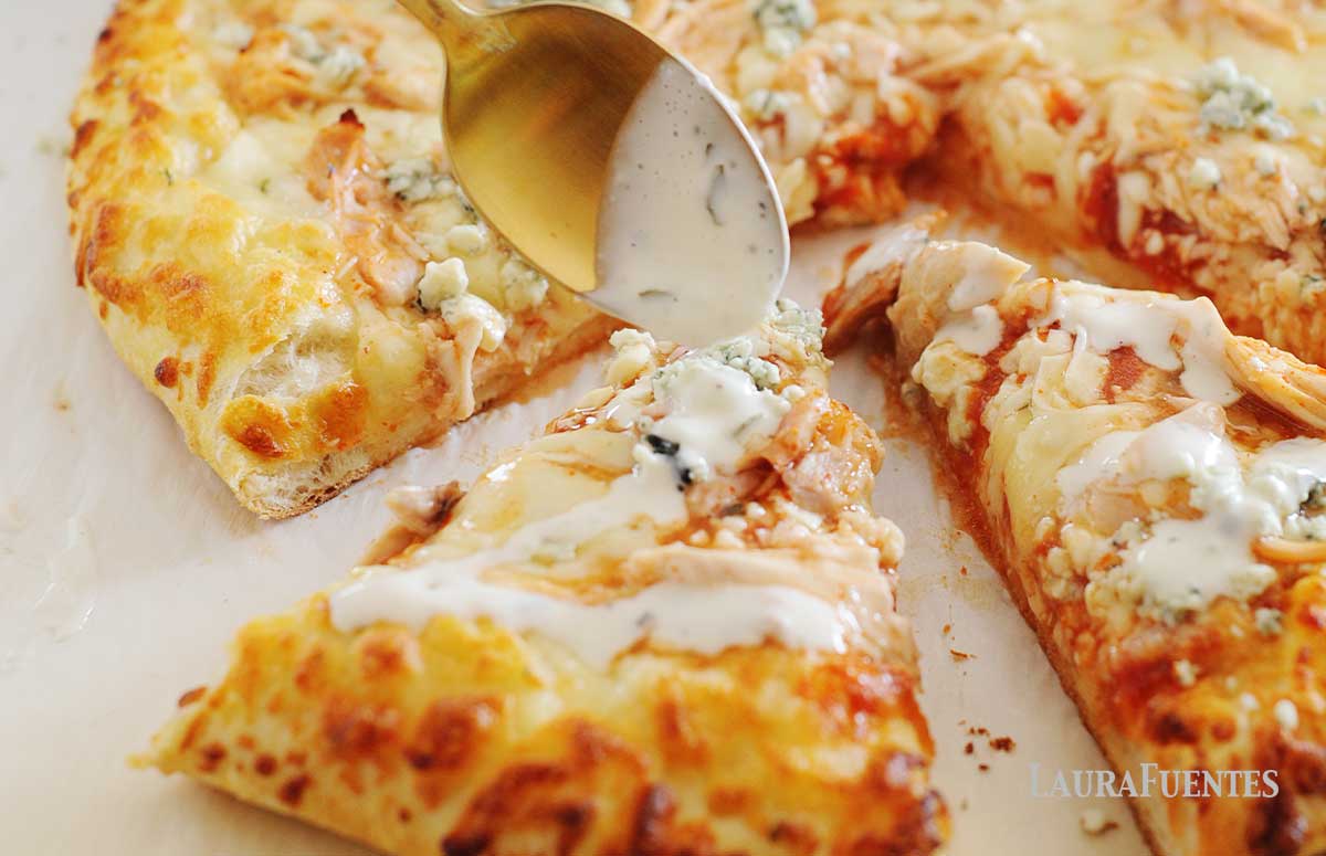 loaded buffalo chicken pizza slices