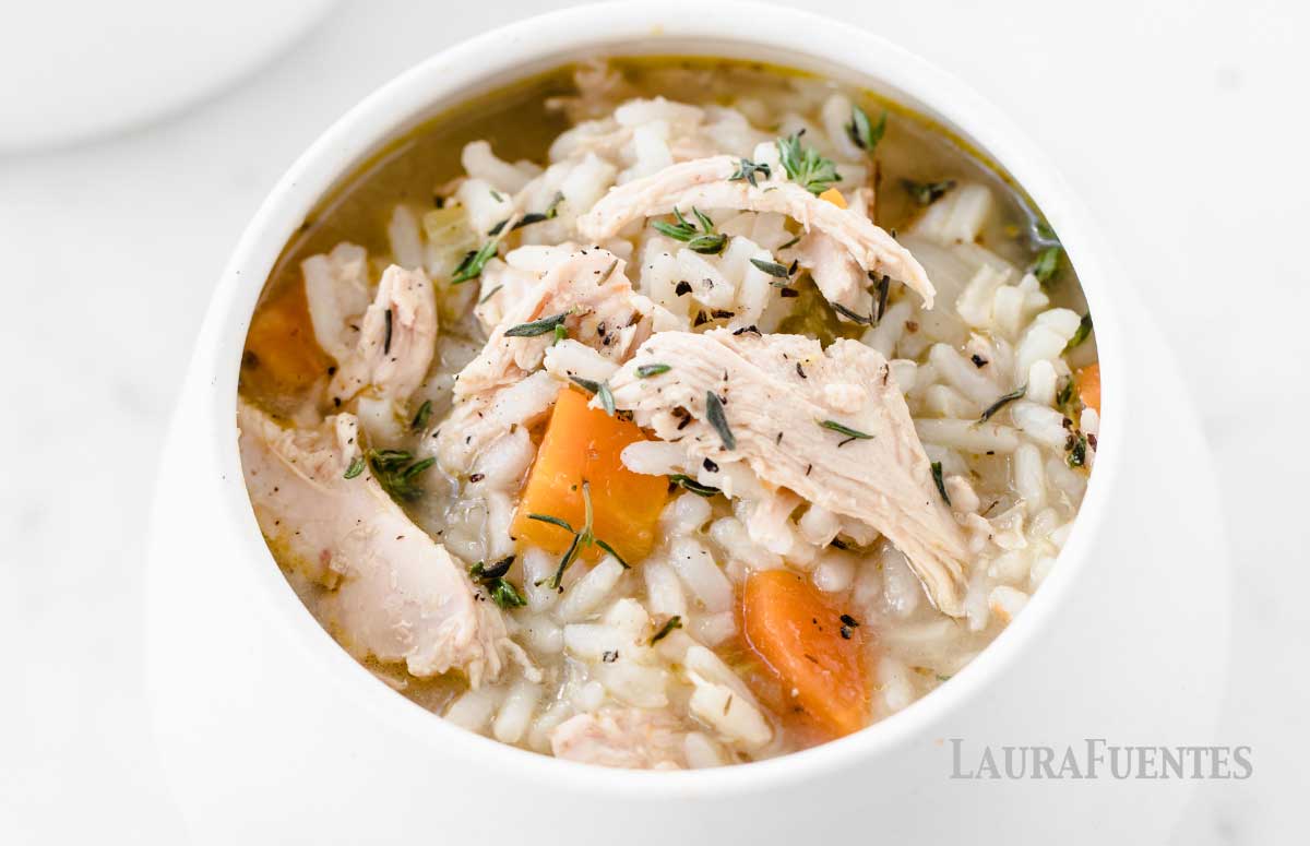 bowl of chicken and rice soup