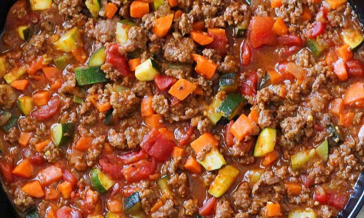 close up of paleo chili made with ground meat and veggies