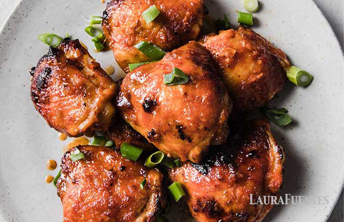 plate of spicy chicken thighs