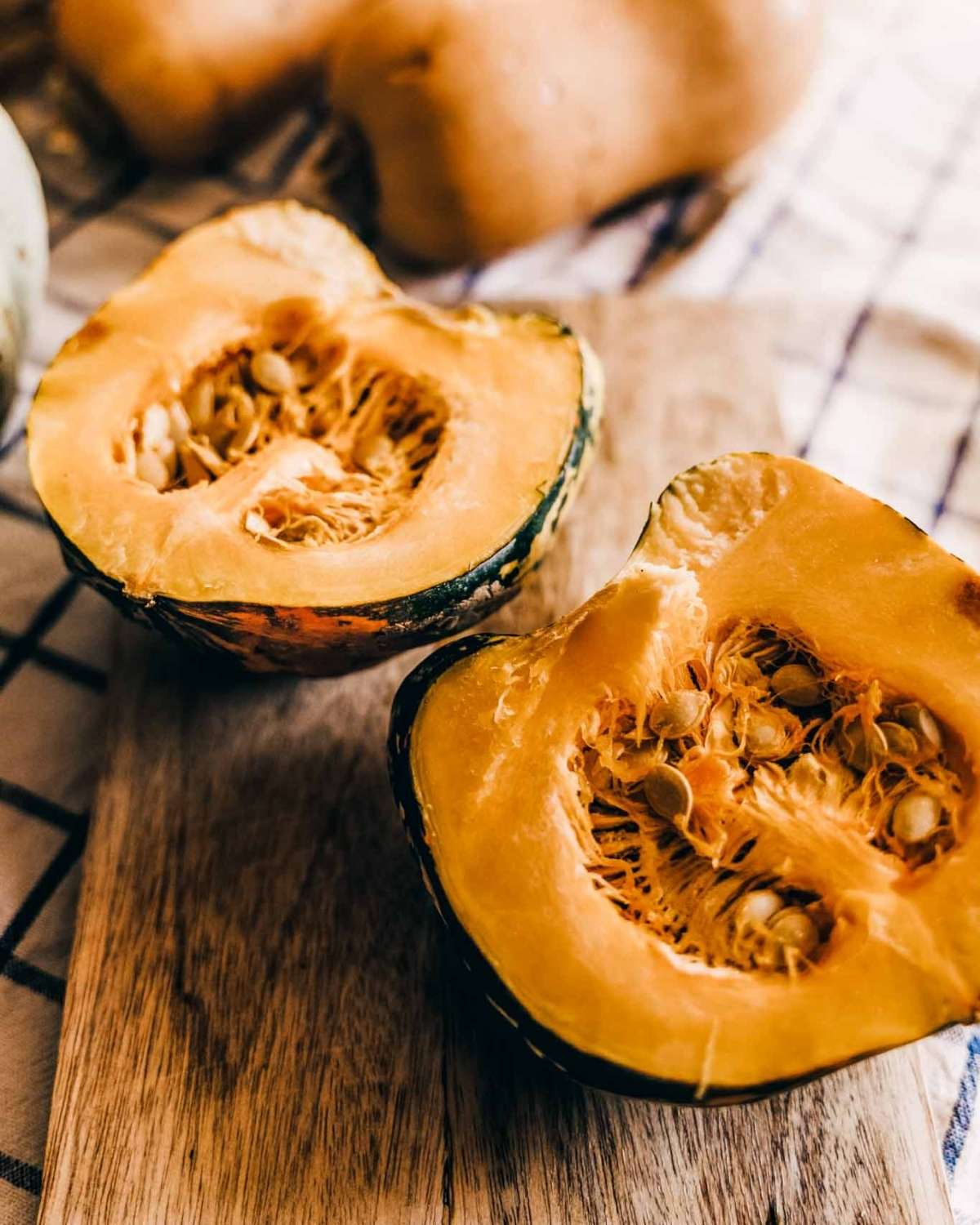 acorn squash sliced in half