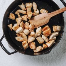 How to Cook Chicken Pieces in a Pan-image