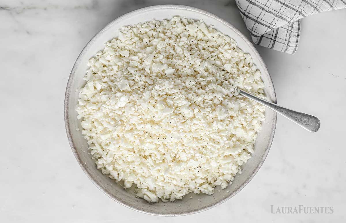 large bowl of cauliflower rice