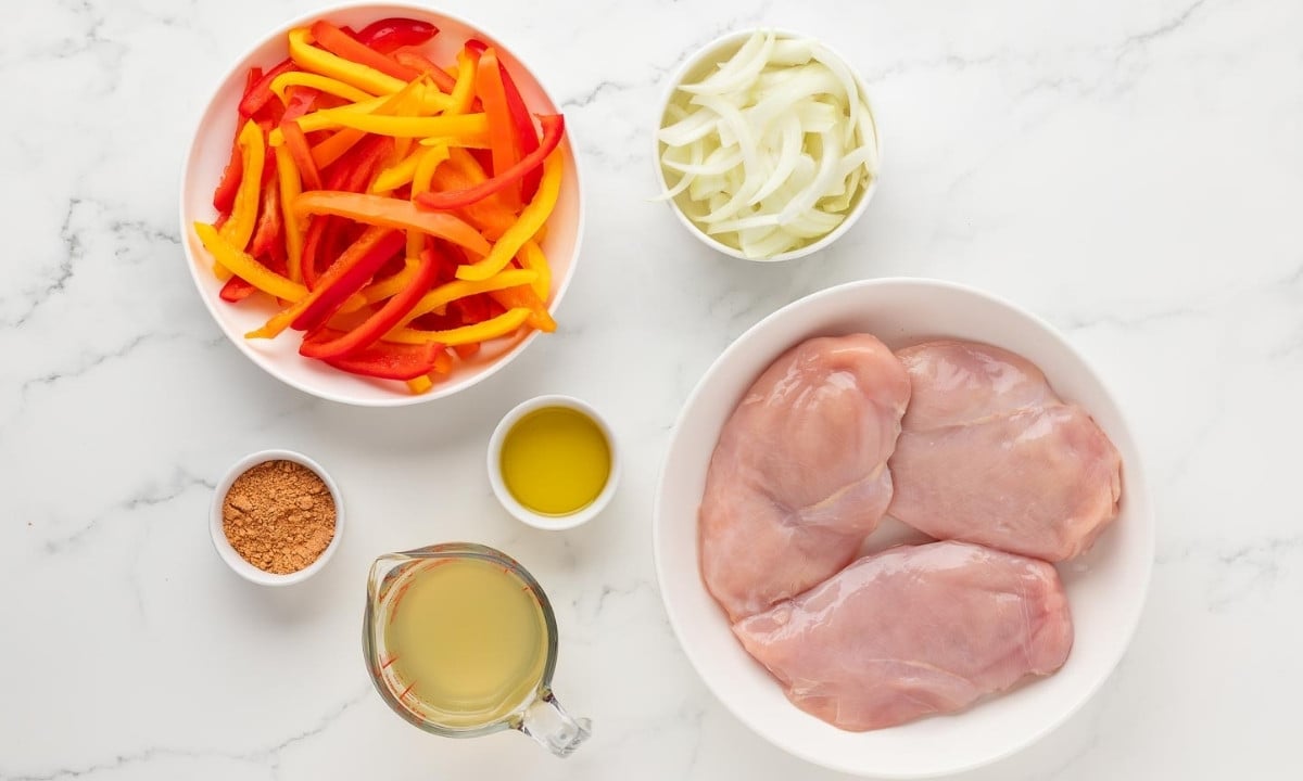 ingredients needed to make chicken with peppers and onions