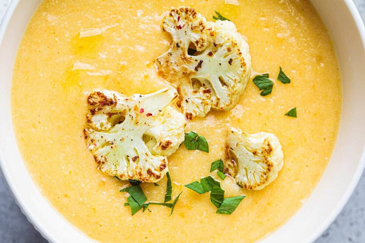 top view of roasted cauliflower soup