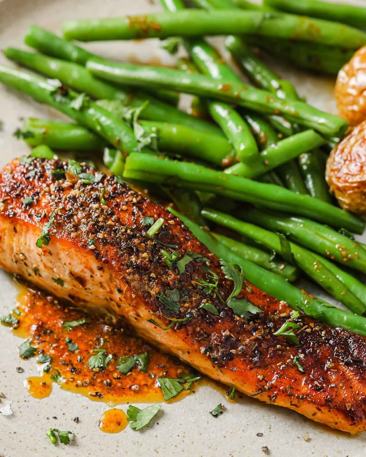 seared cajun salmon with green beans