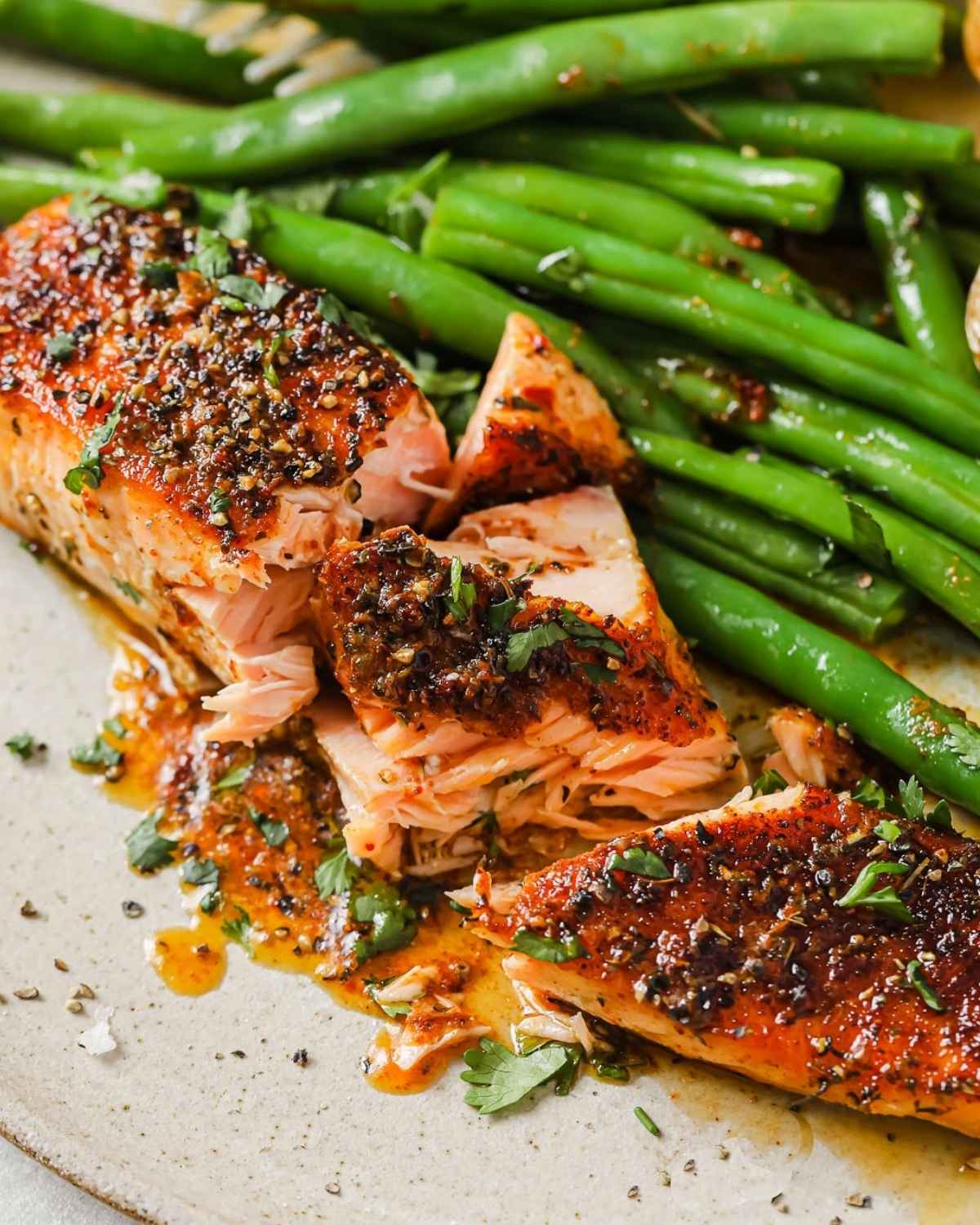 seared cajun salmon with green beans
