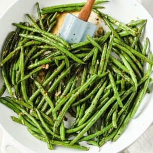 spicy green beans in a large bowl