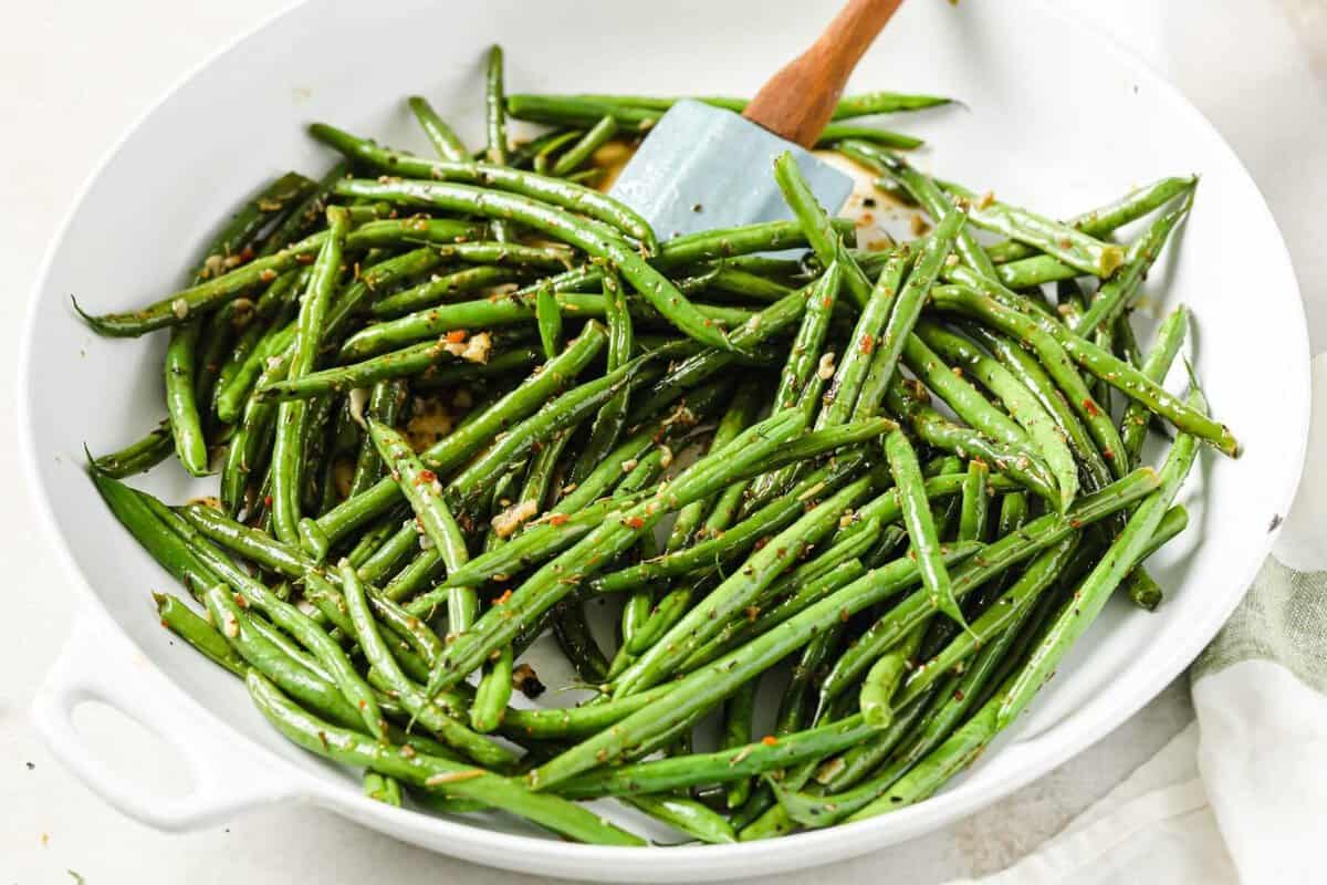 spicy green beans in a large bowl