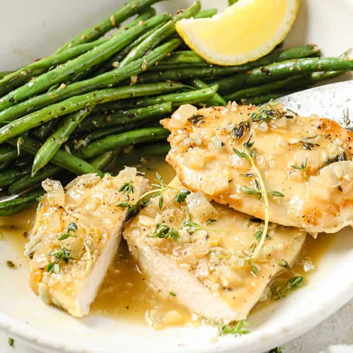 Saucy Garlic Chicken & Green Beans Laura Fuentes