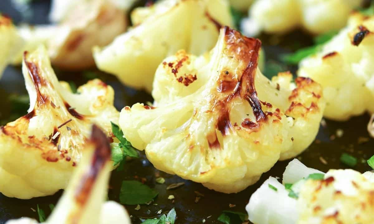 closeup of roasted cauliflower florets