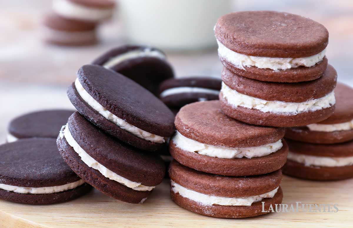 Homemade Oreos Recipe Step-by-Step | Laura Fuentes