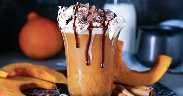 Pumpkin Spice Hot Chocolate [www.laurafuentes.com]