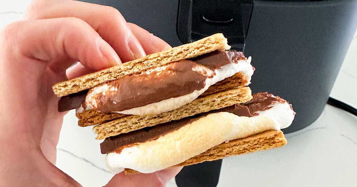 2-Minute Air Fryer S'mores | Laura Fuentes
