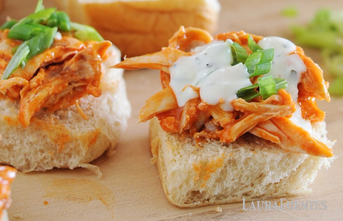 buffalo chicken sliders