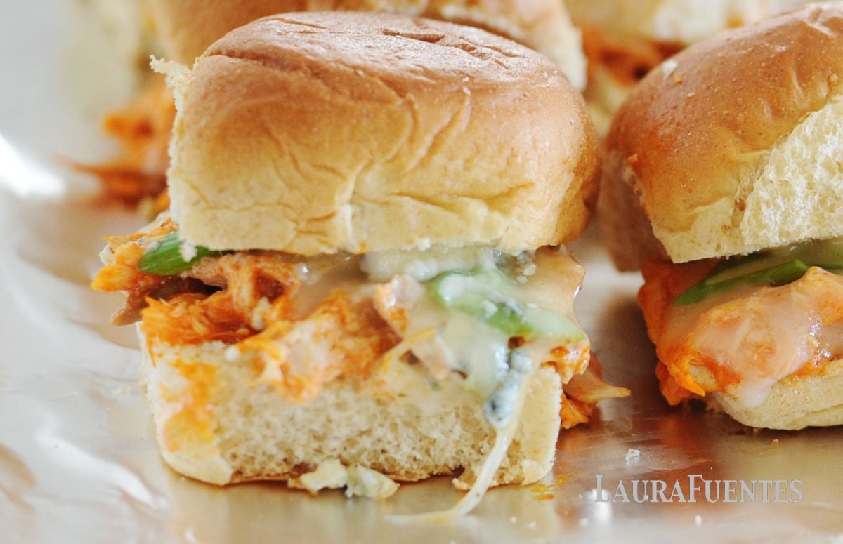 buffalo chicken sliders