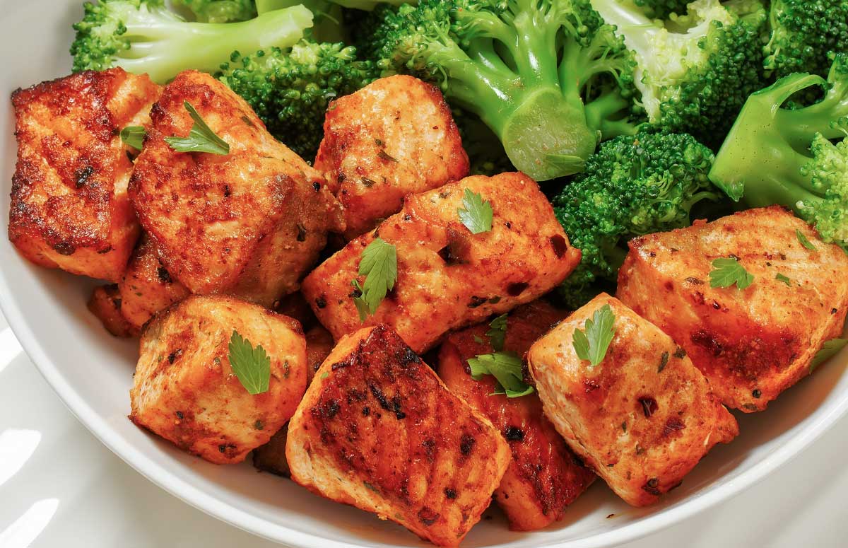 salmon bites with broccoli