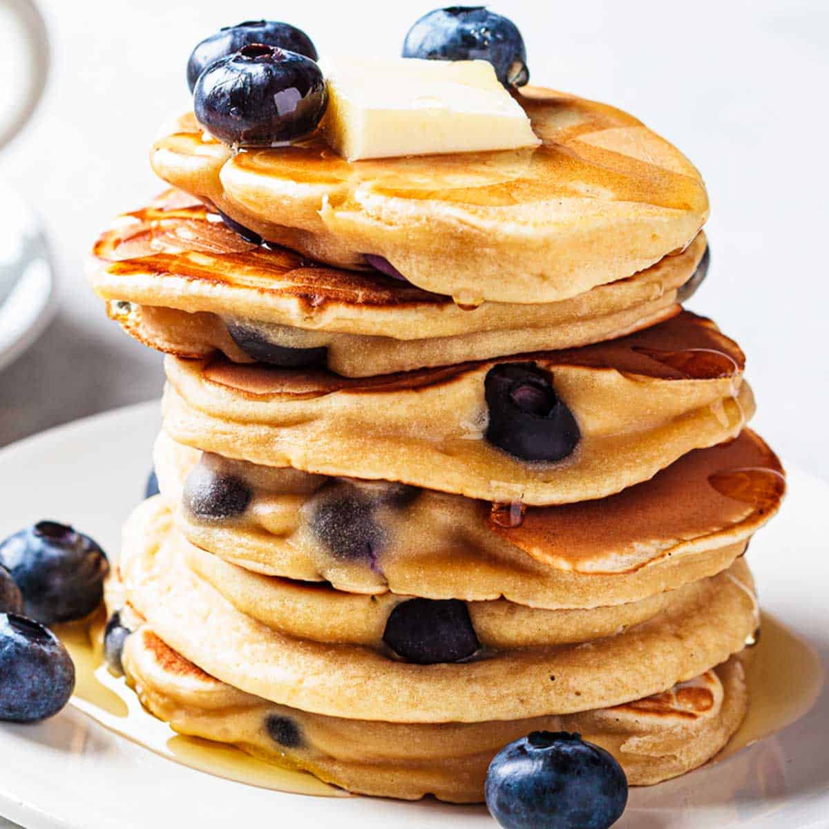 Blueberry Cottage Cheese Pancakes (Fluffy Recipe)